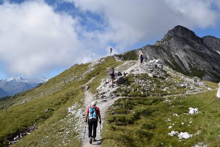 Tag 1: Kreuzjoch – Starkenburger Hütte