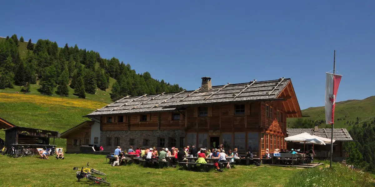 Schutzhütte Kreuzwiesenalm