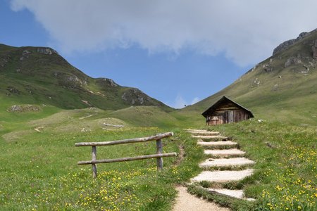 Peitlerscharte–Schlüterhütte Rundwanderung von Campill