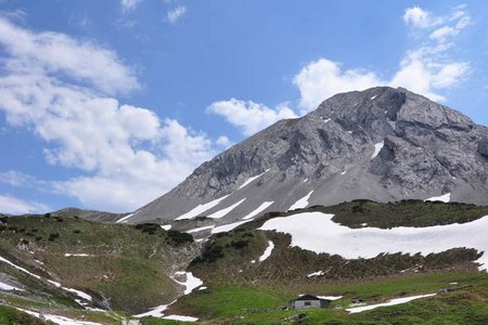 Rumerspitze (2454 m) von der Pfeishütte