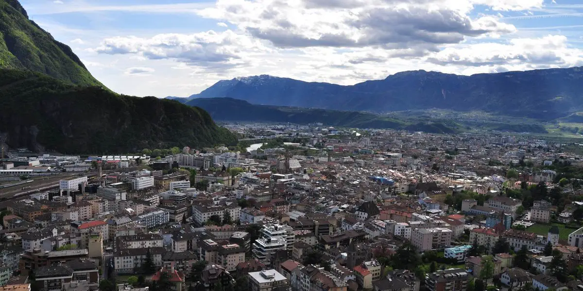 Blick über Bozen