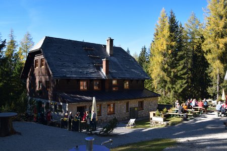 Rohrauerhaus (1308m) vom Parkplatz Bosruckhütte