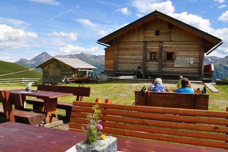 Schmiedler Alm (2085 m) von Virgen-Mauern