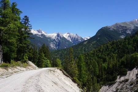 Von Giessenbach um den Zäunlkopf