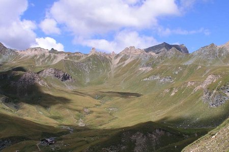 Brixner Hütte (2282 m) von der Fane Alm