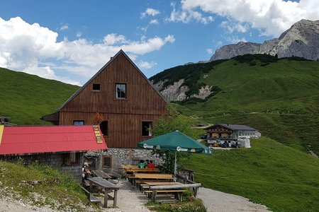 Plumsjochhütte-Plumssattel von Vorderriss