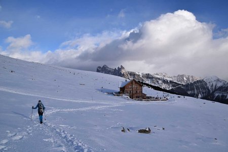 Außerraschötz – Schutzhütte Raschötz von der Raschötzbahn