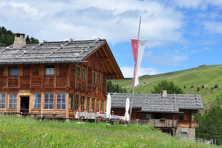 Schutzhütte Kreuzwiesenalm (1924 m) von Onach