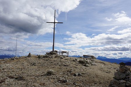 Stoanamandl (2118 m) vom Parkplatz Bild-Wetterkreuz