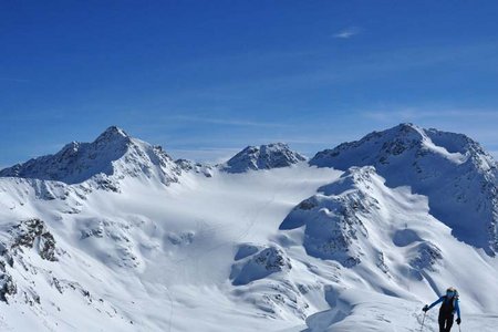 Piz Sesvenna (3205 m) von der Sesvennahuette