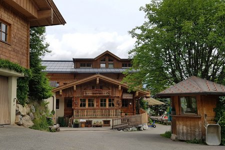 Grünegg Alm (1190 m) vom Filzensattel