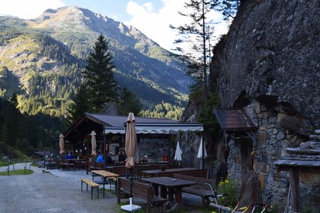 Klausenalm (1301 m) vom Alpengasthof Breitlahner