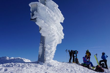 Hohe Kreuzspitze (2740 m) vom Weiler Flading