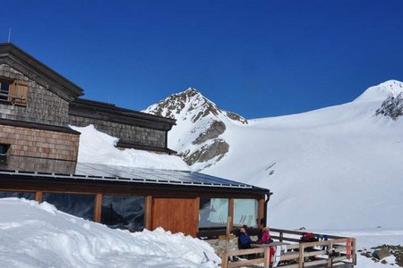 Similaunhütte (3019 m) von Kurzras/Grawand