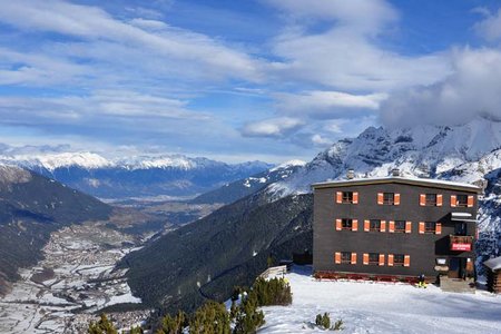 Elferhütte (2080 m) vom Elferlift