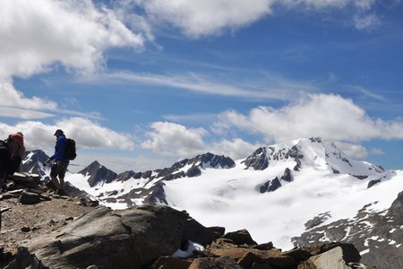 Hintereis Spitze (3269 m) von Grawand-Bergstation