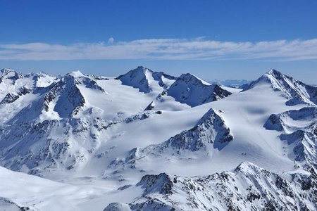 Similaun (3599 m) von der Martin Busch Hütte