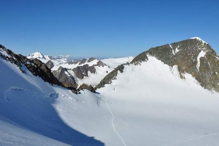 Hinterer Brochkogel (3628 m) von der Breslauer Hütte