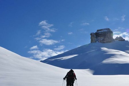 Monte Castello (2760 m) von der Lavarellahütte