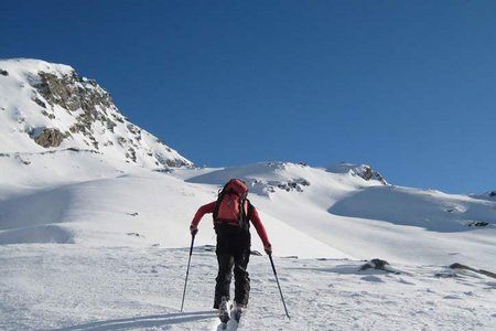 Kreuzspitze (2746 m) von Oberellbögen