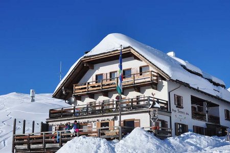 Senneshütte (2126 m) von Pederü