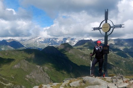 Henne (2475 m) von Weißenbach