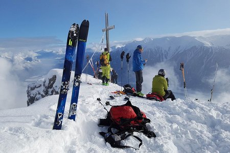 Wankspitze (2209 m) vom Gasthof Arzkasten