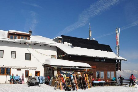 Rauth Hütte (1605 m) von der Buchener Höhe