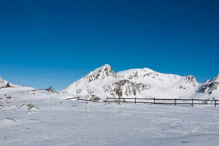 Jocherer Berg (2390 m) vom Parkplatz Obersttränke
