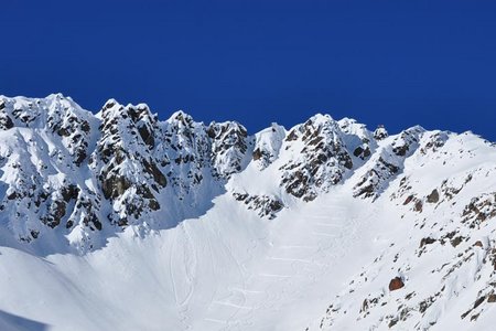 Hohe Wasserfalle (3003 m) von der Schweinfurter Hütte