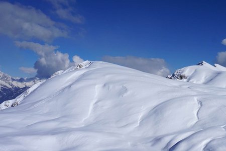 Flatschkofel (2416 m) vom Gasthof Bad Bergfall