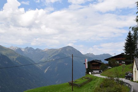 Bichl-Höfle-Platte Rundwanderung von Niederthai