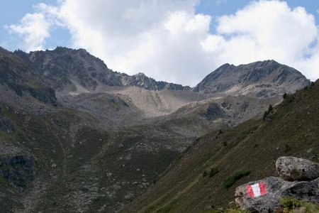 Hochreichkopf (3010 m) von der Schweinfurter Hütte