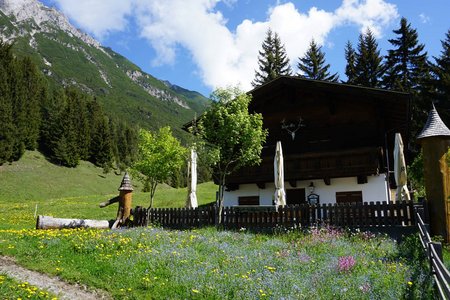 Karrer Alm vom Bahnhof Imst