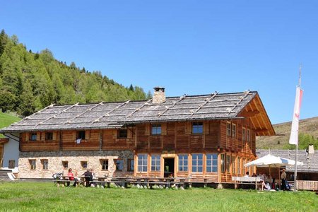 Schutzhütte Kreuzwiesenalm (1924 m) von Herol-Lüsenberg