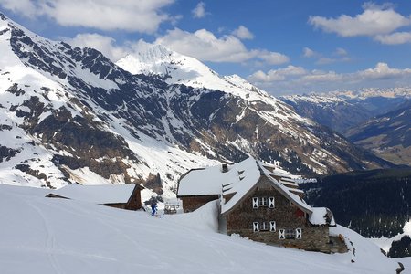 Schutzhaus Neubau (2175m) & Radhaus von Kolm Saigurn