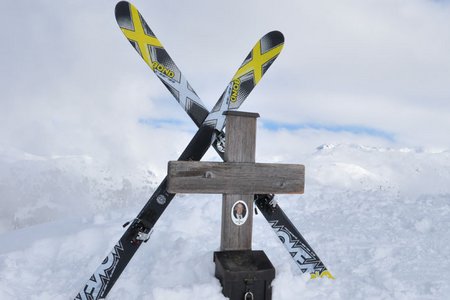 Hillary - Kreuz (2080 m) vom Kolsassberg