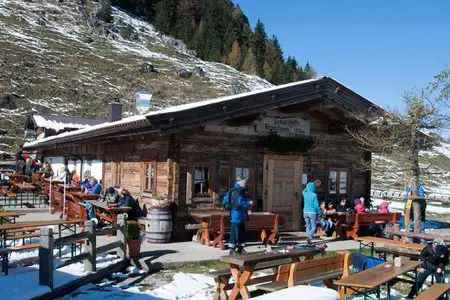 Kranzhorn Alm (Schützhütte Kranzhorn) vom Erler Berg