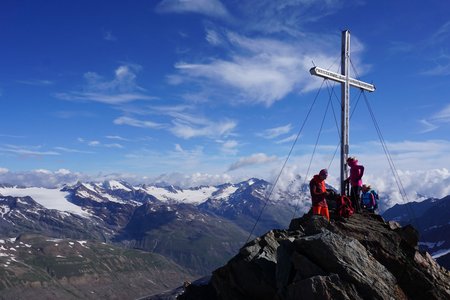 Tag 3:  Similaunhütte – Ötzifundstelle – Fineilspitze – Martin Busch Hütte - Vent