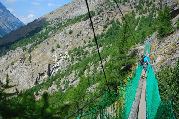 Hüttenwandern in der Schweiz: Pfade, die verzaubern!