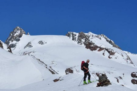 Hochvernagtspitzen (3530/3535 m) von der Vernagthütte
