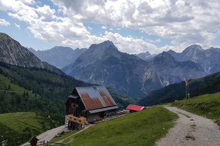 Sylvenstein-Risstal-Plumsjoch-Achensee-Runde von Maurach