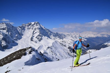 Butzenspitze (3300 m) von Hintermartell