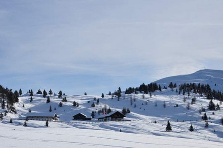 Zumis - Roner Alm - Rastnerhütte - Starkenfeldhütte