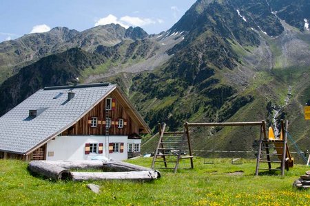 Potsdamer Hütte (2020 m) über die Almindalm