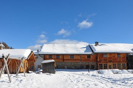 Schutzhütte Kreuzwiesenalm - Naturrodelbahn