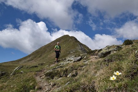 Mutenock (2484 m) vom Parkplatz Gelenke