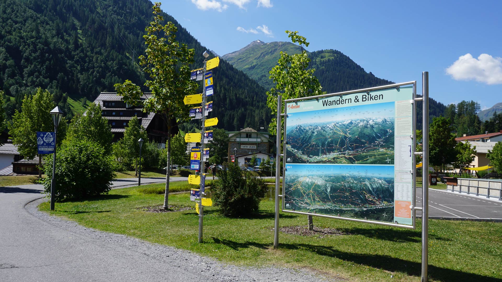 All Information about our available Zimmer in the Hotel Garni Goldenes Kreuz at the Arlberg. Single Rooms in our Hotel - Goldenes Kreuz St. Anton